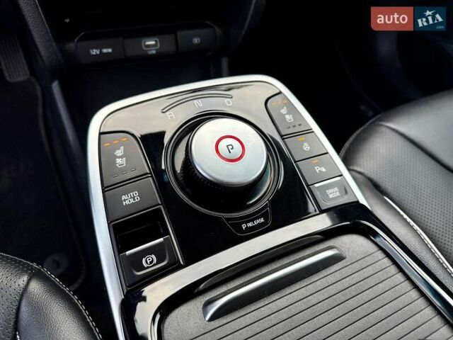 Черный Киа Niro, объемом двигателя 0 л и пробегом 89 тыс. км за 19350 $, фото 58 на Automoto.ua