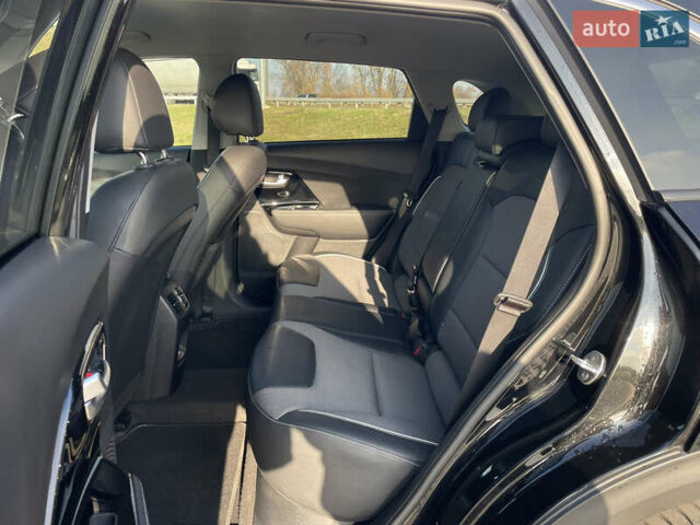 Черный Киа Niro, объемом двигателя 0 л и пробегом 61 тыс. км за 22999 $, фото 19 на Automoto.ua