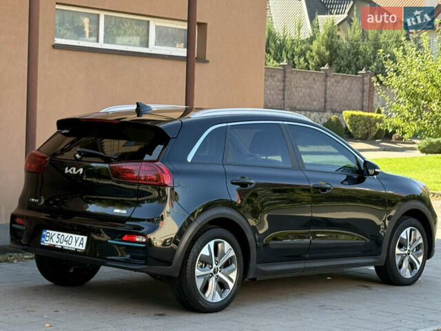 Черный Киа Niro, объемом двигателя 0 л и пробегом 78 тыс. км за 17999 $, фото 2 на Automoto.ua