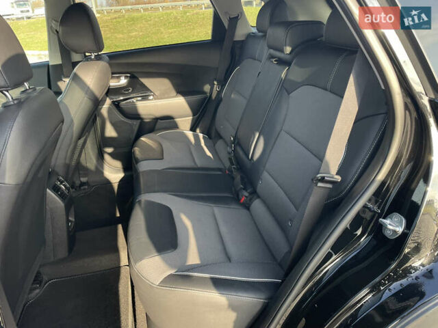 Черный Киа Niro, объемом двигателя 0 л и пробегом 61 тыс. км за 22999 $, фото 20 на Automoto.ua