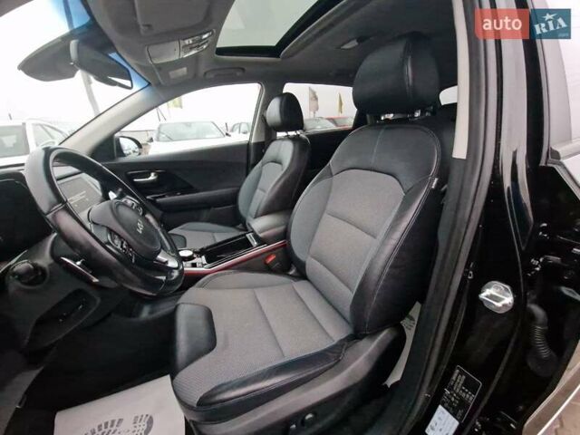 Черный Киа Niro, объемом двигателя 0 л и пробегом 65 тыс. км за 20800 $, фото 21 на Automoto.ua