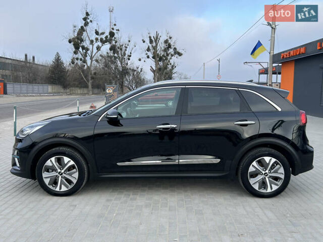 Черный Киа Niro, объемом двигателя 0 л и пробегом 135 тыс. км за 19500 $, фото 6 на Automoto.ua