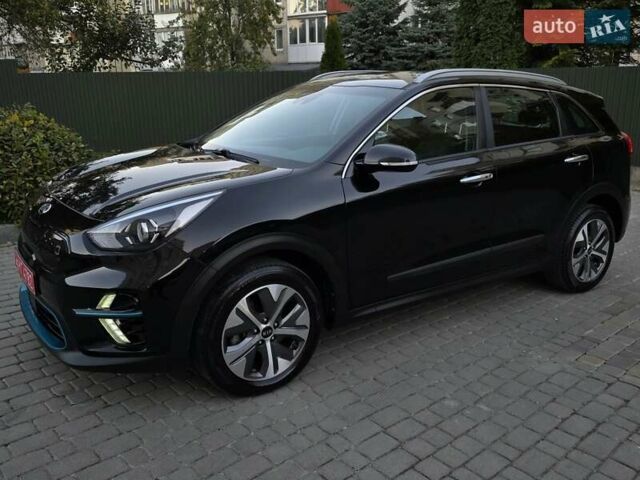 Черный Киа Niro, объемом двигателя 0 л и пробегом 148 тыс. км за 17699 $, фото 3 на Automoto.ua