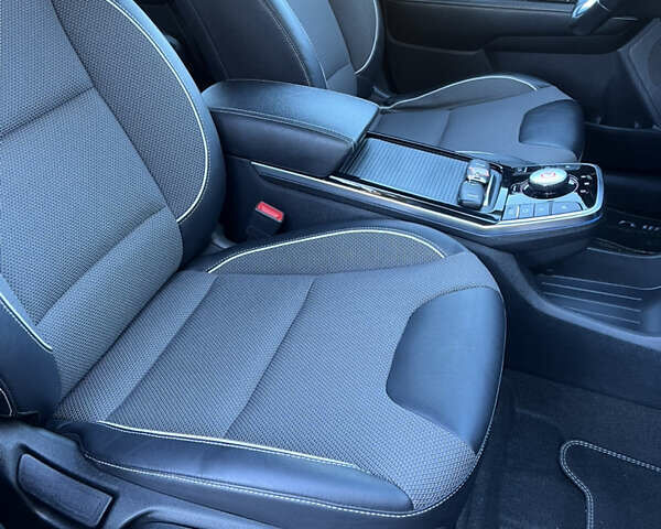Черный Киа Niro, объемом двигателя 0 л и пробегом 88 тыс. км за 18500 $, фото 33 на Automoto.ua