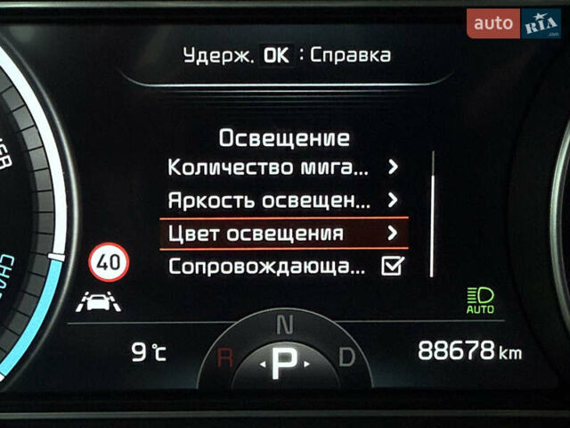 Чорний Кіа Niro, об'ємом двигуна 0 л та пробігом 88 тис. км за 24900 $, фото 62 на Automoto.ua