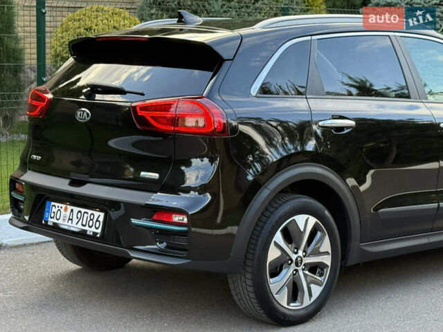 Черный Киа Niro, объемом двигателя 0 л и пробегом 82 тыс. км за 19300 $, фото 43 на Automoto.ua