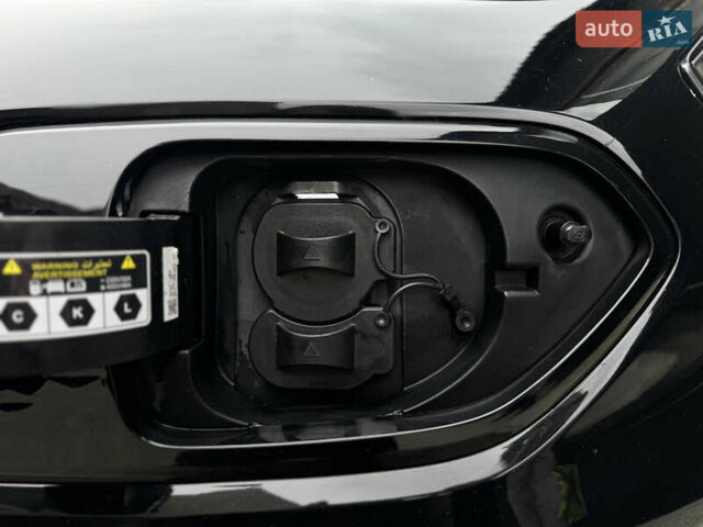 Черный Киа Niro, объемом двигателя 0 л и пробегом 137 тыс. км за 19200 $, фото 41 на Automoto.ua
