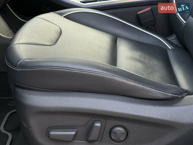 Черный Киа Niro, объемом двигателя 0 л и пробегом 82 тыс. км за 19300 $, фото 54 на Automoto.ua