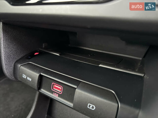 Черный Киа Niro, объемом двигателя 0 л и пробегом 80 тыс. км за 21850 $, фото 36 на Automoto.ua