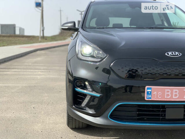 Чорний Кіа Niro, об'ємом двигуна 0 л та пробігом 36 тис. км за 23999 $, фото 1 на Automoto.ua