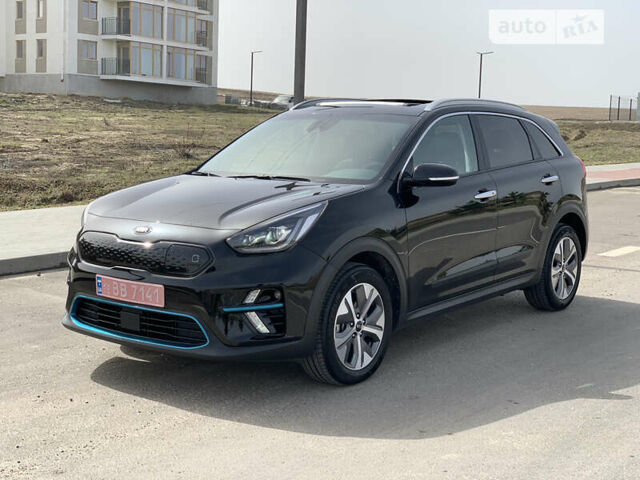 Чорний Кіа Niro, об'ємом двигуна 0 л та пробігом 36 тис. км за 23999 $, фото 5 на Automoto.ua