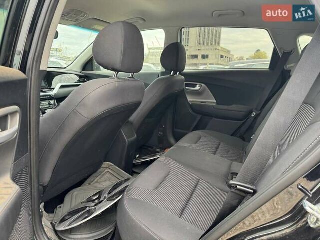 Черный Киа Niro, объемом двигателя 1.6 л и пробегом 61 тыс. км за 14900 $, фото 12 на Automoto.ua