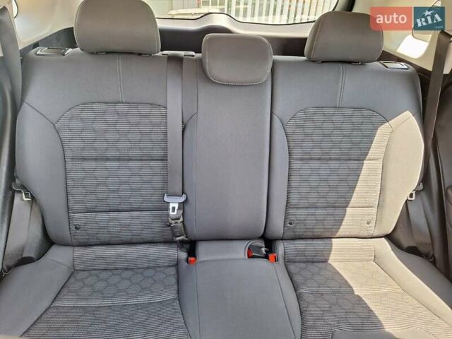 Черный Киа Niro, объемом двигателя 1.58 л и пробегом 112 тыс. км за 19700 $, фото 26 на Automoto.ua