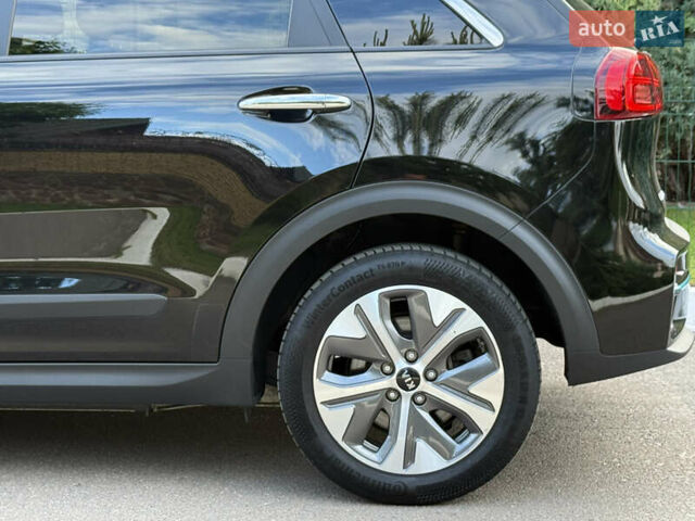 Черный Киа Niro, объемом двигателя 0 л и пробегом 82 тыс. км за 19300 $, фото 38 на Automoto.ua
