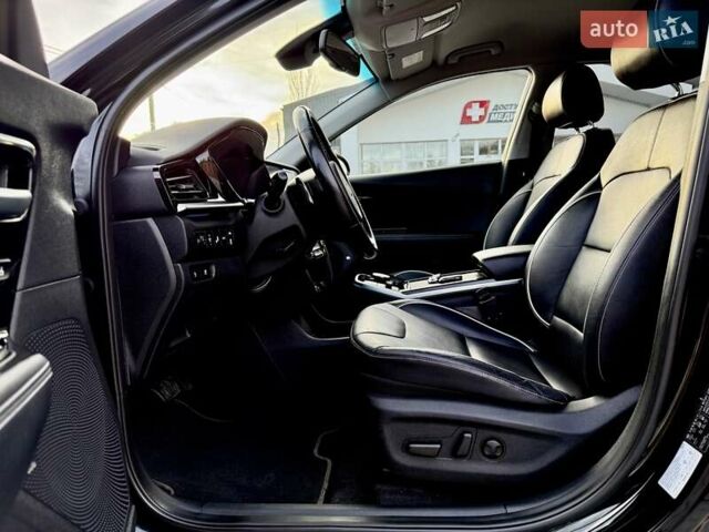 Черный Киа Niro, объемом двигателя 0 л и пробегом 89 тыс. км за 19350 $, фото 47 на Automoto.ua