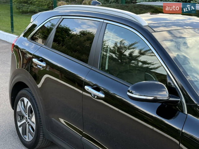 Черный Киа Niro, объемом двигателя 0 л и пробегом 82 тыс. км за 19300 $, фото 32 на Automoto.ua