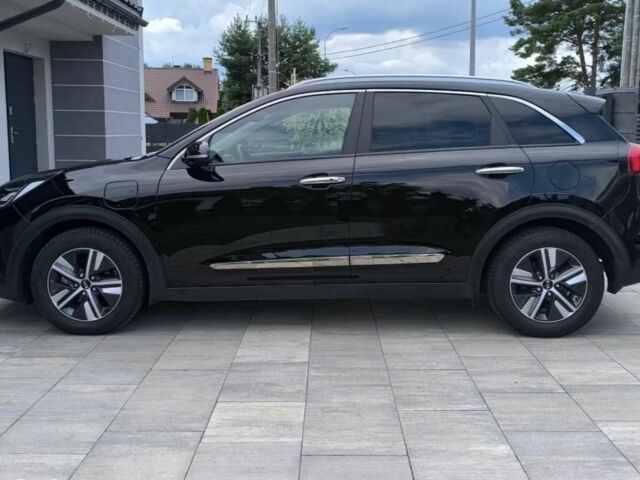 Киа Niro 2021 в Киеве на Automoto.ua Черный Киа Niro, объемом двигателя 1.5 л и пробегом 43 тыс. км за 15000 $, фото 5 на Automoto.ua