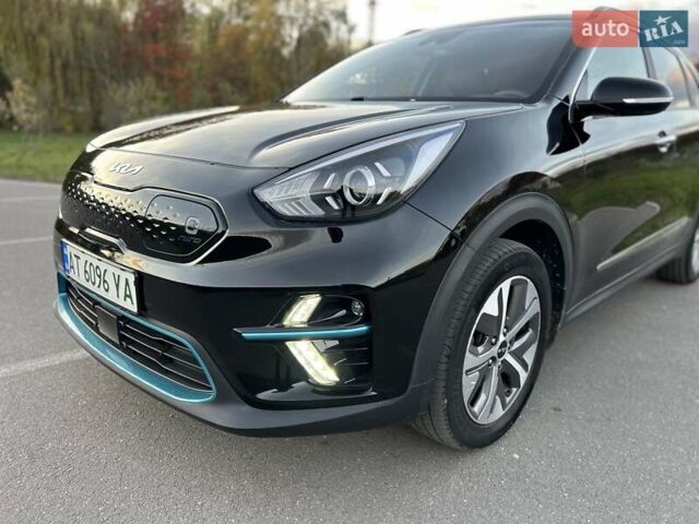 Черный Киа Niro, объемом двигателя 0 л и пробегом 121 тыс. км за 18999 $, фото 3 на Automoto.ua