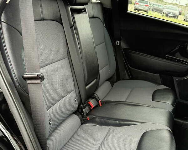 Черный Киа Niro, объемом двигателя 0 л и пробегом 80 тыс. км за 19650 $, фото 67 на Automoto.ua