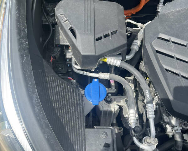 Чорний Кіа Niro, об'ємом двигуна 0 л та пробігом 12 тис. км за 19900 $, фото 5 на Automoto.ua