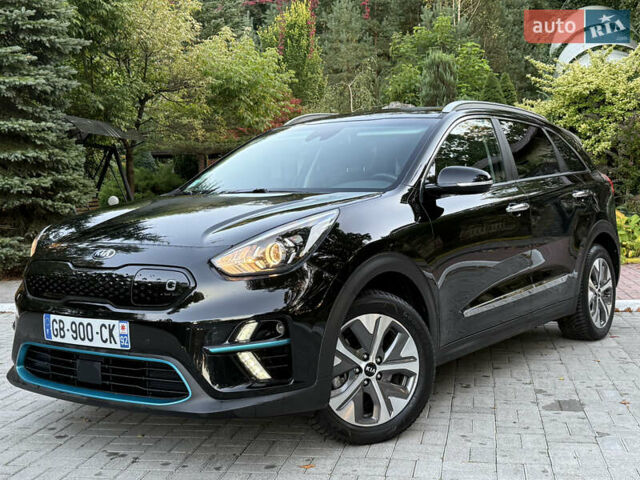 Чорний Кіа Niro, об'ємом двигуна 0 л та пробігом 123 тис. км за 17899 $, фото 16 на Automoto.ua