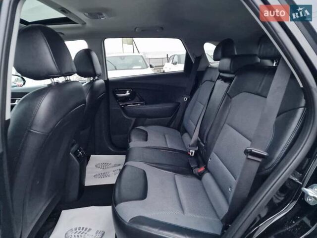 Черный Киа Niro, объемом двигателя 0 л и пробегом 65 тыс. км за 20800 $, фото 41 на Automoto.ua