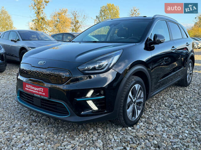 Чорний Кіа Niro, об'ємом двигуна 0 л та пробігом 88 тис. км за 24900 $, фото 15 на Automoto.ua