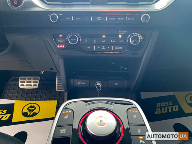 Черный Киа Niro, объемом двигателя 64 л и пробегом 27 тыс. км за 22800 $, фото 17 на Automoto.ua