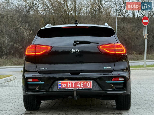 Чорний Кіа Niro, об'ємом двигуна 0 л та пробігом 78 тис. км за 19300 $, фото 5 на Automoto.ua