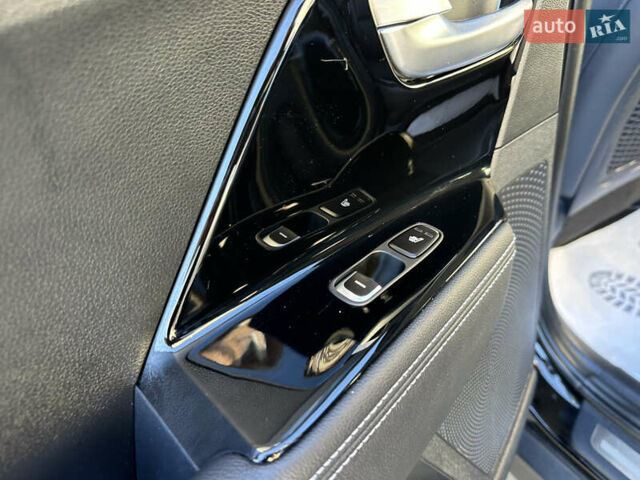 Черный Киа Niro, объемом двигателя 0 л и пробегом 127 тыс. км за 19750 $, фото 48 на Automoto.ua