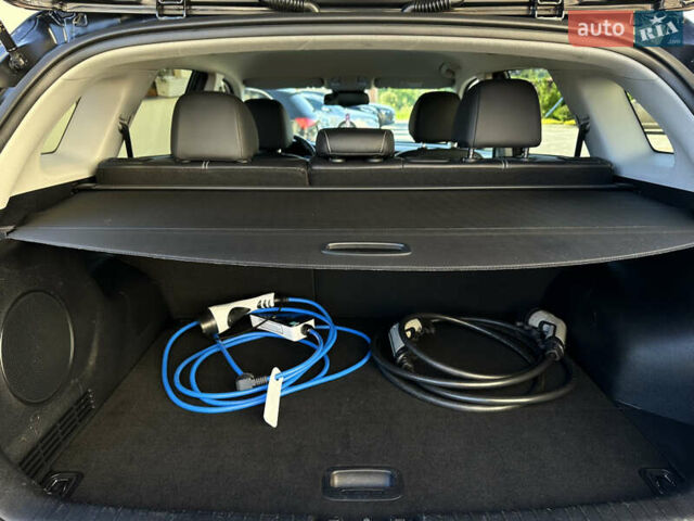 Черный Киа Niro, объемом двигателя 0 л и пробегом 127 тыс. км за 19750 $, фото 64 на Automoto.ua