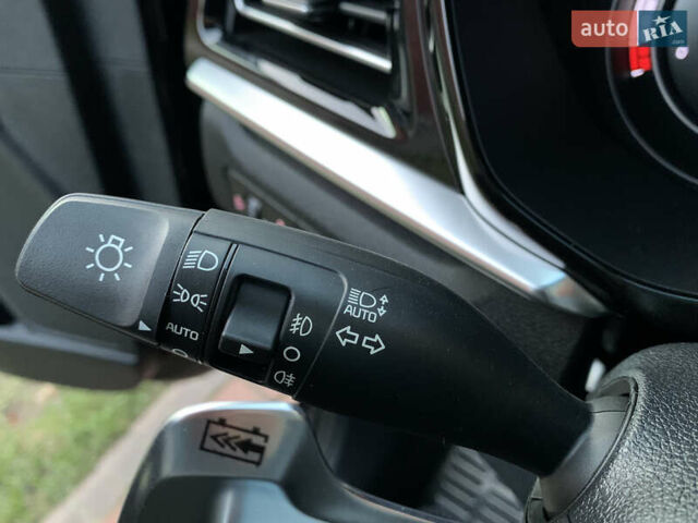 Черный Киа Niro, объемом двигателя 0 л и пробегом 60 тыс. км за 22799 $, фото 37 на Automoto.ua