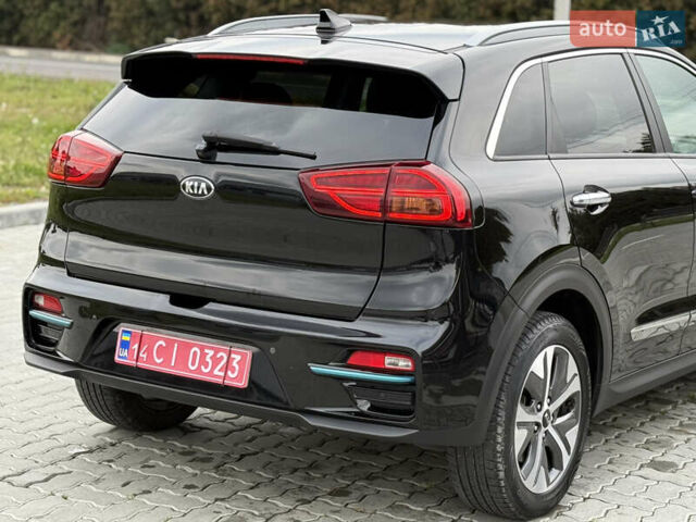 Черный Киа Niro, объемом двигателя 0 л и пробегом 80 тыс. км за 19650 $, фото 164 на Automoto.ua