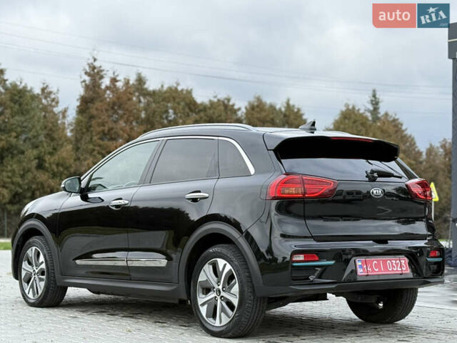 Черный Киа Niro, объемом двигателя 0 л и пробегом 80 тыс. км за 19650 $, фото 176 на Automoto.ua
