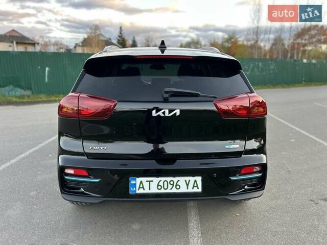 Черный Киа Niro, объемом двигателя 0 л и пробегом 121 тыс. км за 18999 $, фото 12 на Automoto.ua