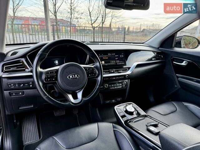 Черный Киа Niro, объемом двигателя 0 л и пробегом 89 тыс. км за 19350 $, фото 51 на Automoto.ua