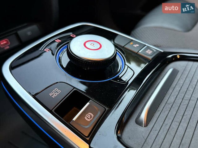 Черный Киа Niro, объемом двигателя 0 л и пробегом 123 тыс. км за 18199 $, фото 37 на Automoto.ua