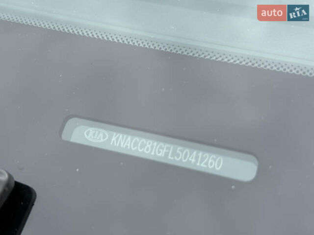 Черный Киа Niro, объемом двигателя 0 л и пробегом 80 тыс. км за 19650 $, фото 9 на Automoto.ua