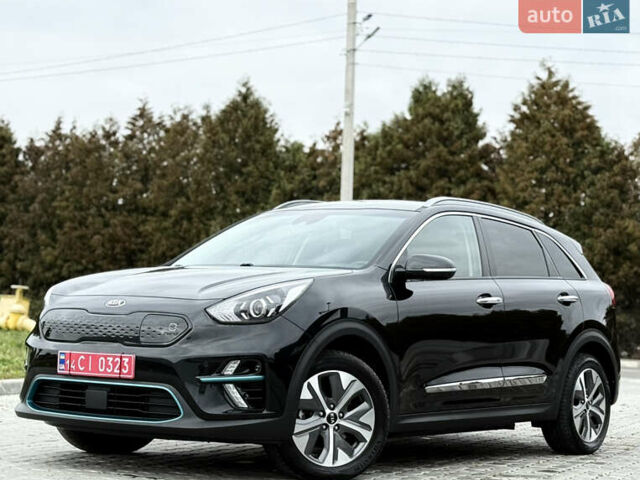 Черный Киа Niro, объемом двигателя 0 л и пробегом 80 тыс. км за 19650 $, фото 105 на Automoto.ua