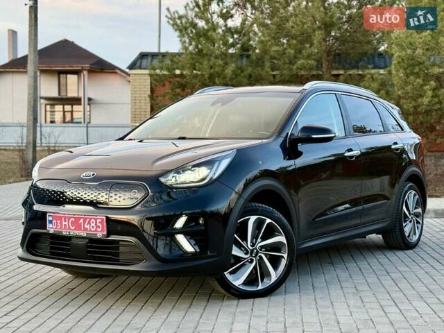 Черный Киа Niro, объемом двигателя 0 л и пробегом 89 тыс. км за 19350 $, фото 2 на Automoto.ua