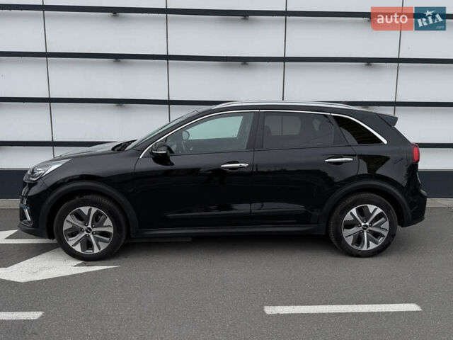 Черный Киа Niro, объемом двигателя 0 л и пробегом 137 тыс. км за 19200 $, фото 4 на Automoto.ua