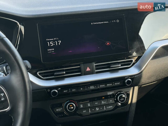 Черный Киа Niro, объемом двигателя 0 л и пробегом 61 тыс. км за 22999 $, фото 24 на Automoto.ua
