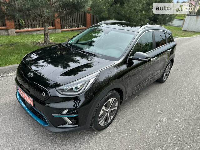 Чорний Кіа Niro, об'ємом двигуна 0 л та пробігом 34 тис. км за 25900 $, фото 3 на Automoto.ua