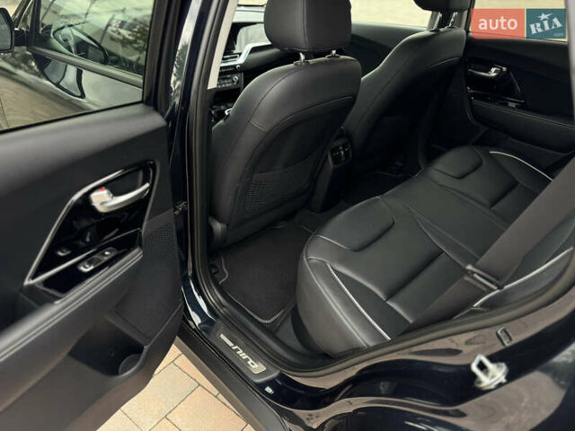 Черный Киа Niro, объемом двигателя 0 л и пробегом 96 тыс. км за 20999 $, фото 33 на Automoto.ua