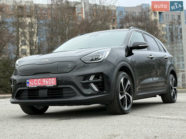 Чорний Кіа Niro, об'ємом двигуна 0 л та пробігом 71 тис. км за 22400 $, фото 19 на Automoto.ua