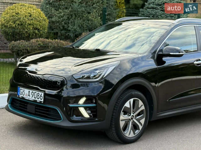 Черный Киа Niro, объемом двигателя 0 л и пробегом 82 тыс. км за 19300 $, фото 45 на Automoto.ua