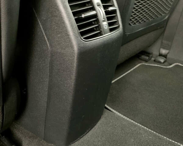 Черный Киа Niro, объемом двигателя 0 л и пробегом 94 тыс. км за 17900 $, фото 52 на Automoto.ua