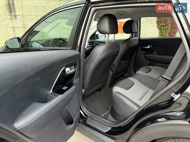 Черный Киа Niro, объемом двигателя 0 л и пробегом 80 тыс. км за 21899 $, фото 47 на Automoto.ua