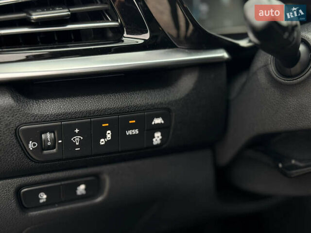Черный Киа Niro, объемом двигателя 0 л и пробегом 96 тыс. км за 20999 $, фото 30 на Automoto.ua