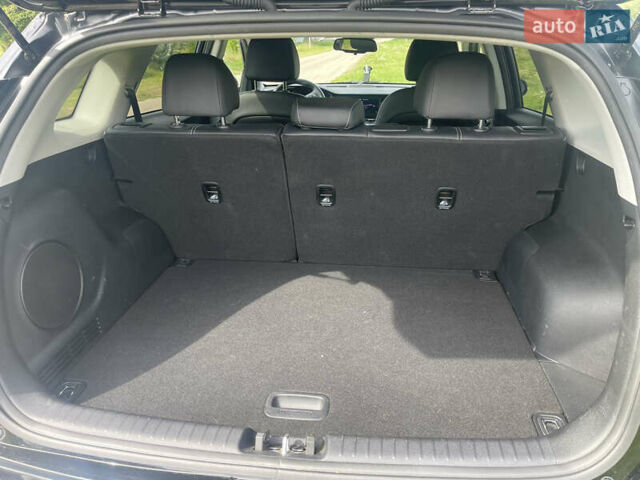 Чорний Кіа Niro, об'ємом двигуна 0 л та пробігом 12 тис. км за 19900 $, фото 23 на Automoto.ua